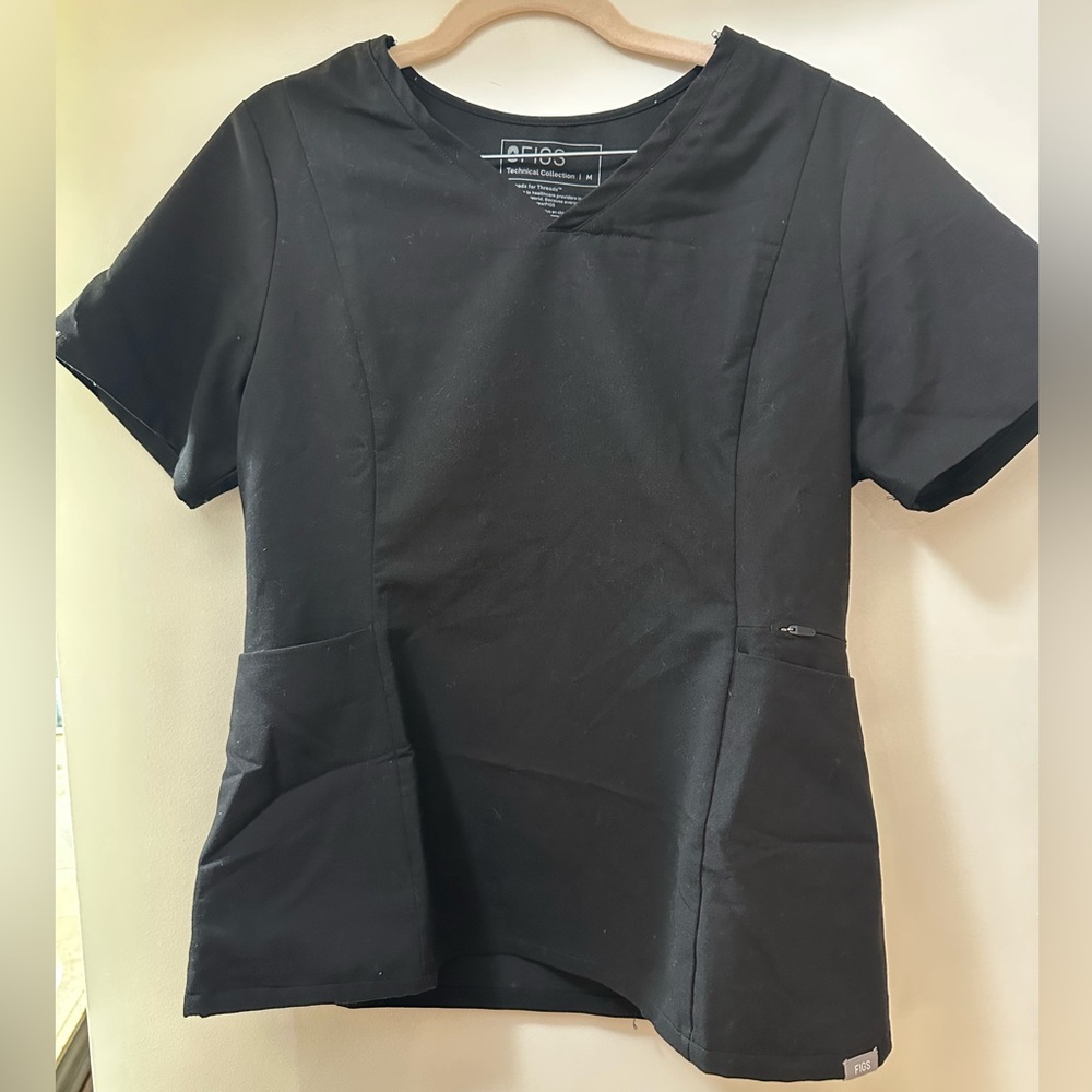 Figs Black Short Sleeve Fitted Tee